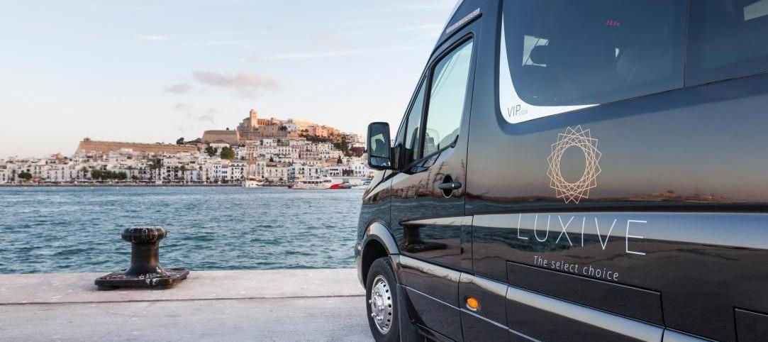 ¿Por qué un traslado privado es la mejor manera de comenzar tus vacaciones en Ibiza?