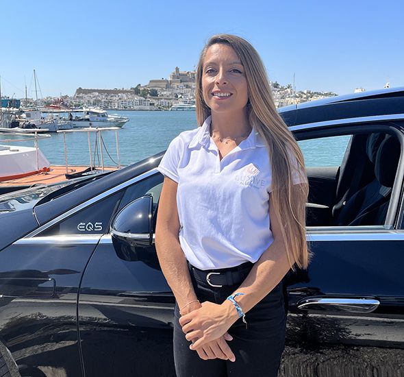 Transfer privado con coche eléctrico en ibiza